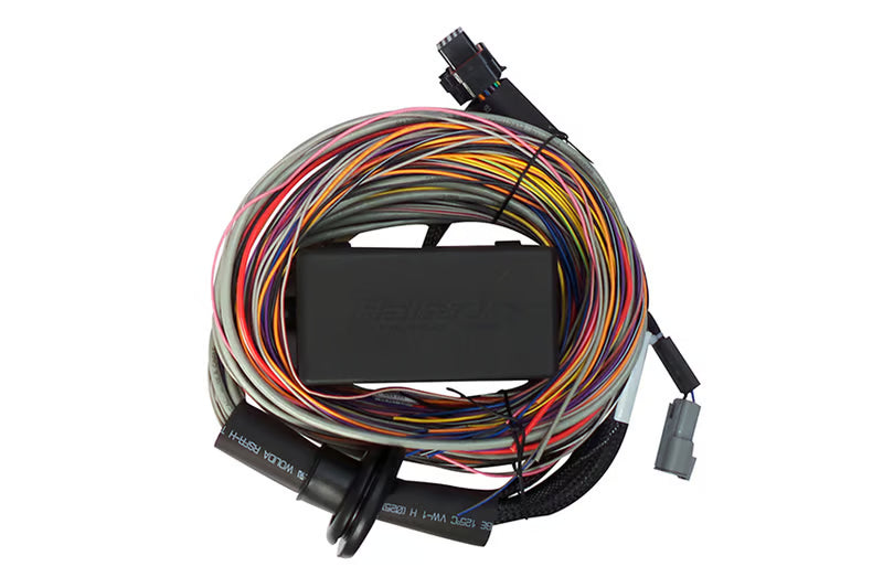 Haltech Elite 750 universal engine management controller with 2.5m premium wire-in harness kit for automotive tuning.